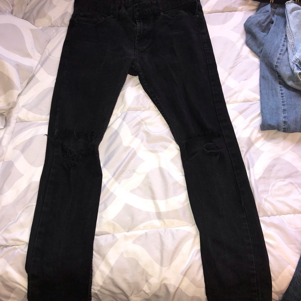 Black skinny jeans
